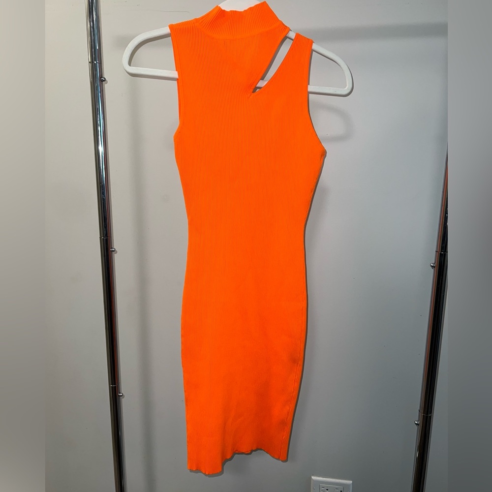 Orange bodycon dress - Picture 2 of 3